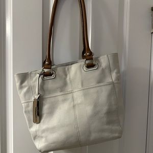 Tignanello Perfect Pockets Medium Tote